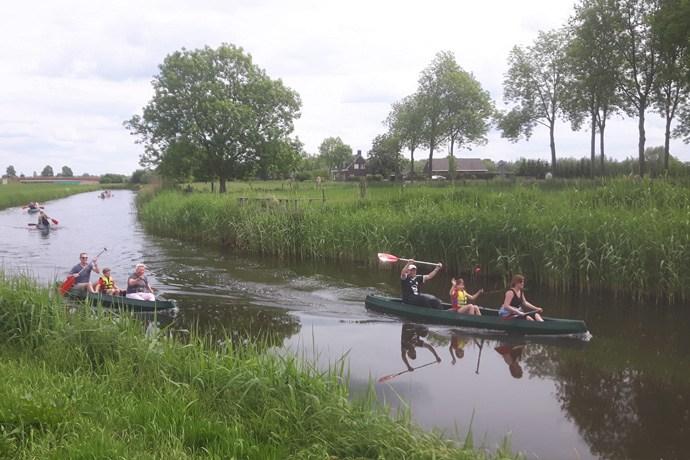 M2e Outdoor kano huren Langs de Brabantse Aa